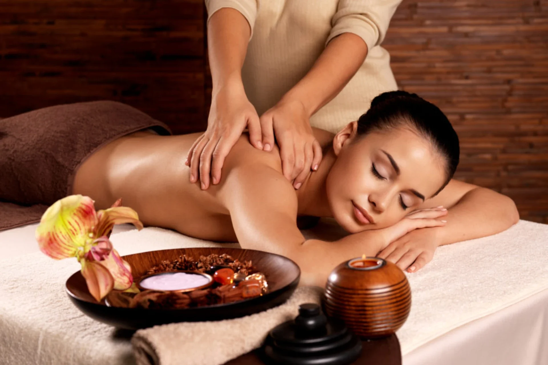 Home spa setup for Balinese massage service